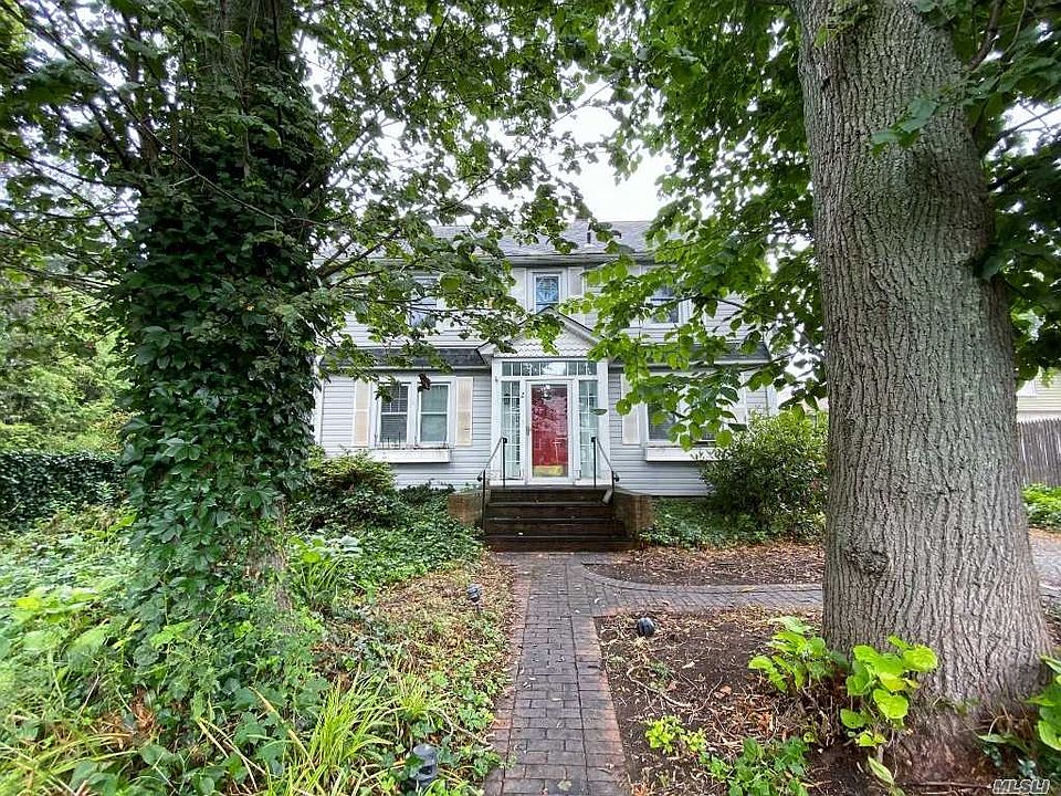 1st image of 2 Linden Pl