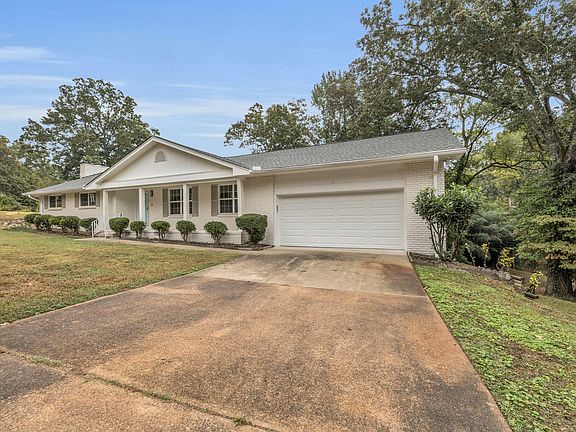 3rd image of 510 Paragon Dr