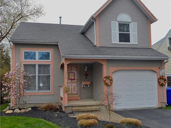 243 Ridgecrest Rd, Rochester, NY 14626