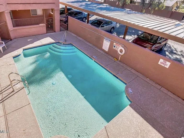 1402 S Jentilly Ln #104 — Photo 31
