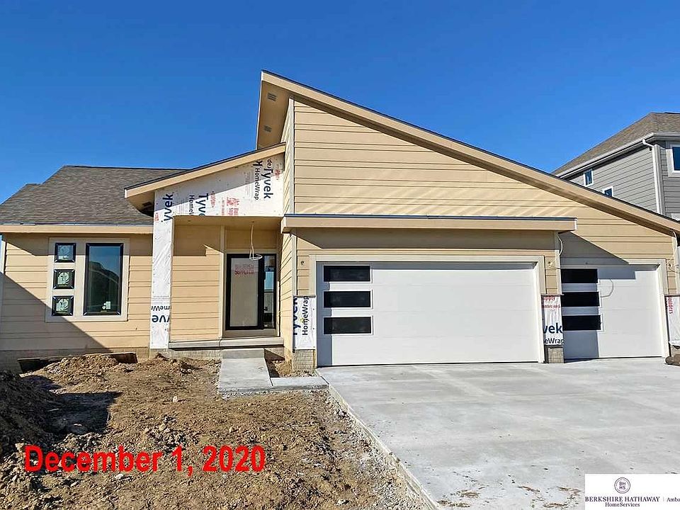 1st image of 4920 N 208th St