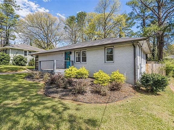 2nd image of 1692 Derrill Dr