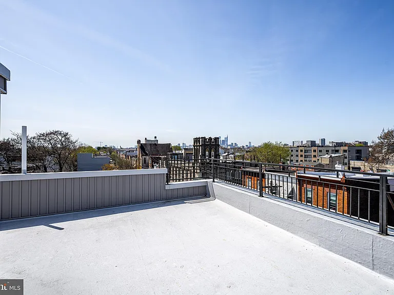 2409 N Hancock St #6 — Photo 31