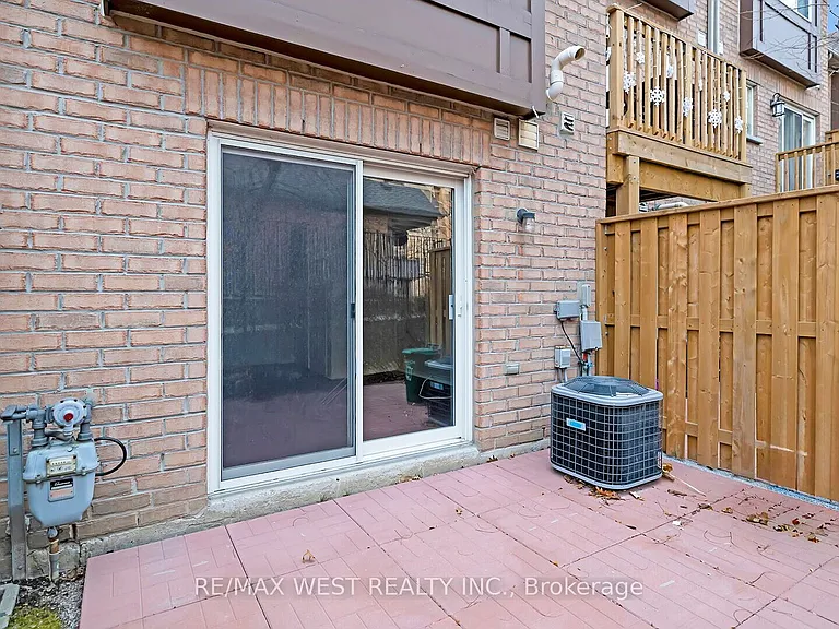50 Strathaven Dr #75 — Photo 39