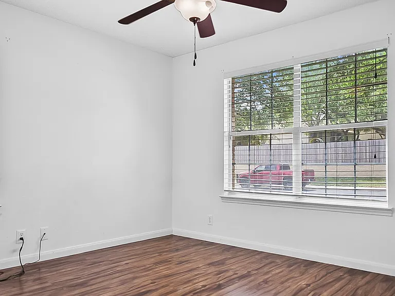 10003 Magnolia Riv — Photo 15