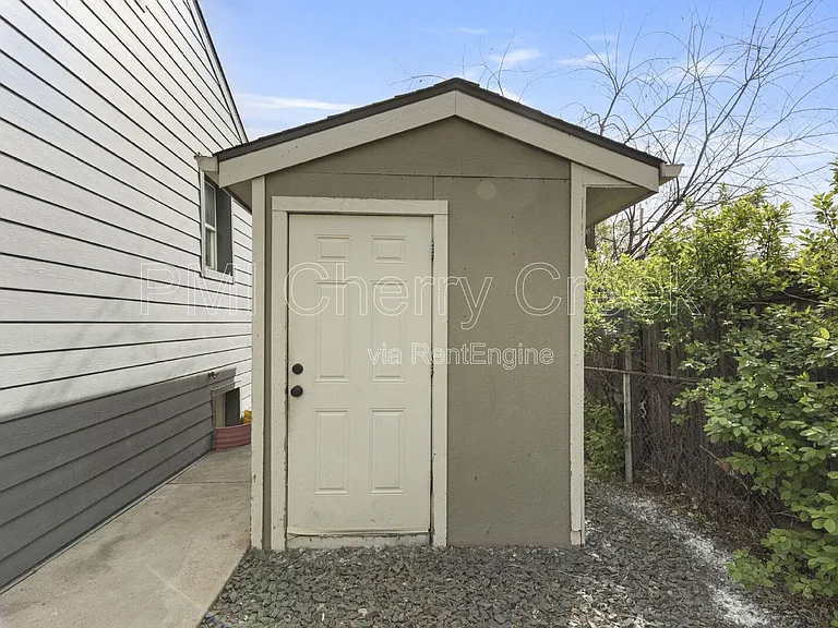 156 S Newton St #A — Photo 19