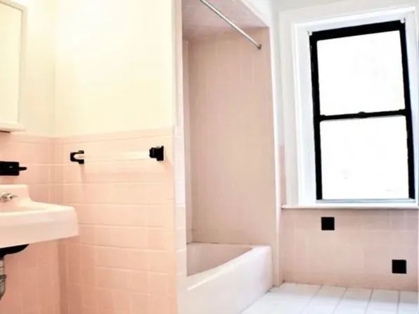 55 Hemenway St #2, Boston, MA 02115