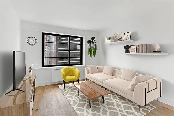 Rented by SERHANT. | media 9