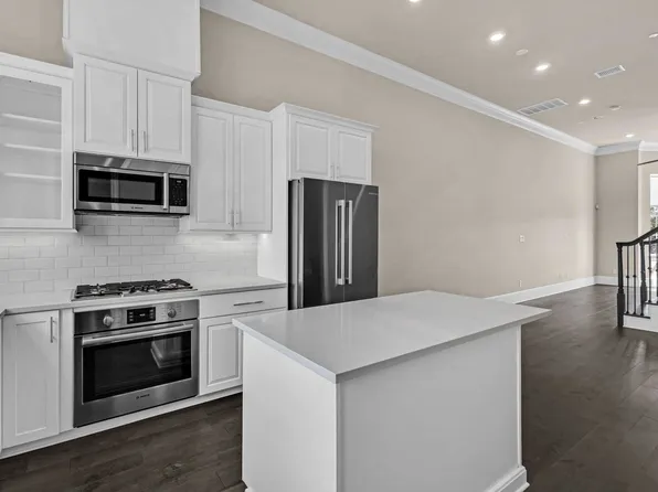 2238 Alterbrook Ln, Dallas, TX 75219