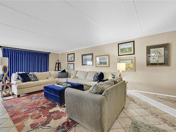 4th image of 220 W Cora Lee Dr #107