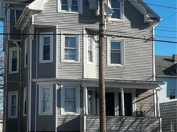 948 Cranston St, Cranston, RI 02920