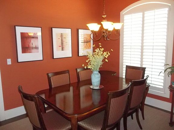 5th image of 302 Wellington Ct