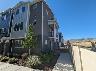 15206 S Wild Horse Way, Bluffdale, UT 84065