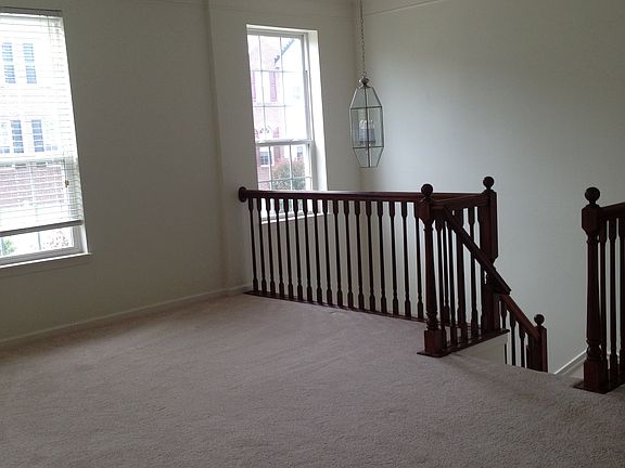 5th image of 6924 Vistamere Way