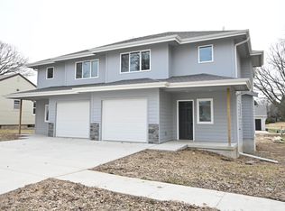 215 8th St, Lake View, IA 51450