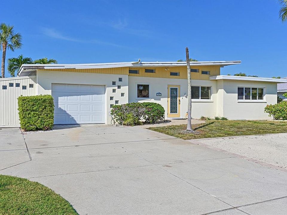 1st image of 512 Key Royale Dr