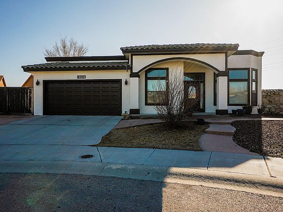 2nd image of 12676 Tierra Zulema Ct
