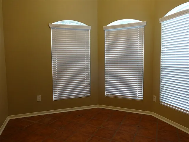 2302 Turnbury Elm Ct — Photo 9