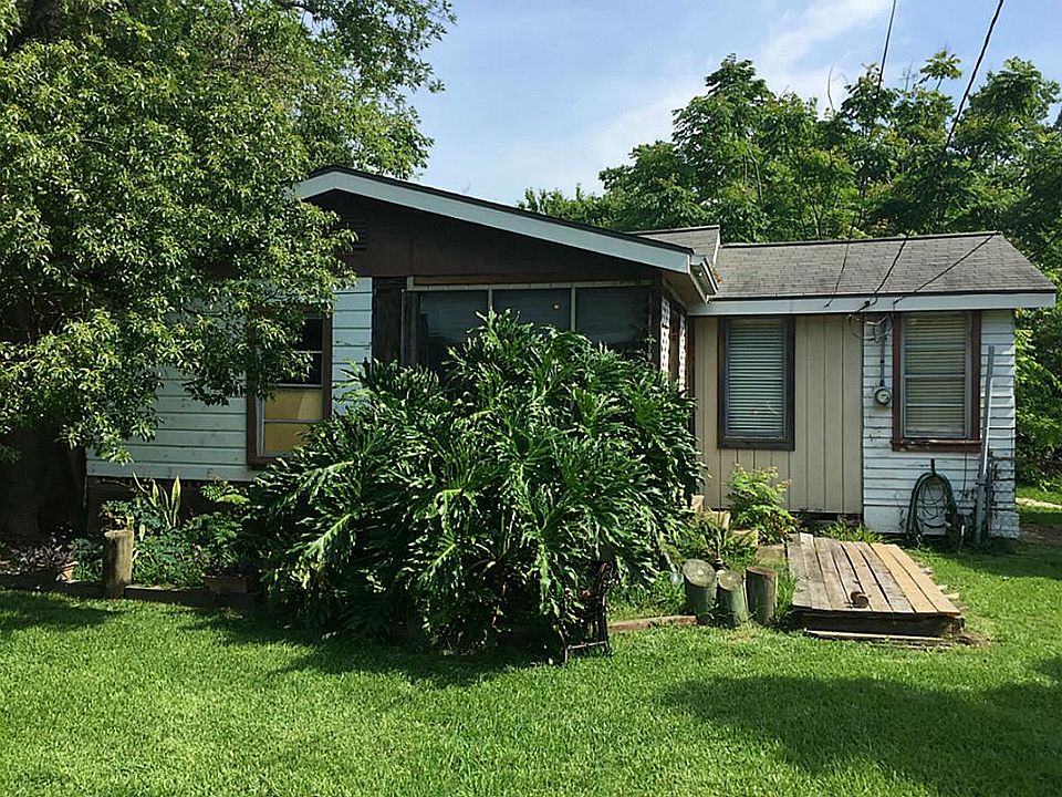 1st image of 212 Dwire Dr