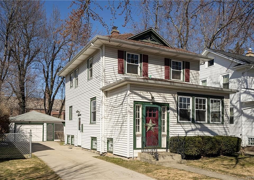 1st image of 20 Coolidge Dr