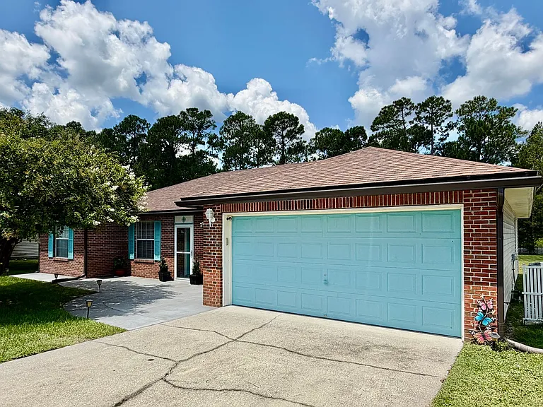 861501 Worthington Dr — Photo 3