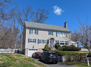 6 Wellner Dr, Fairfield, CT 06825