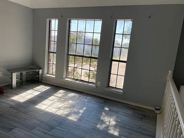 906 Wentwood Dr — Photo 14