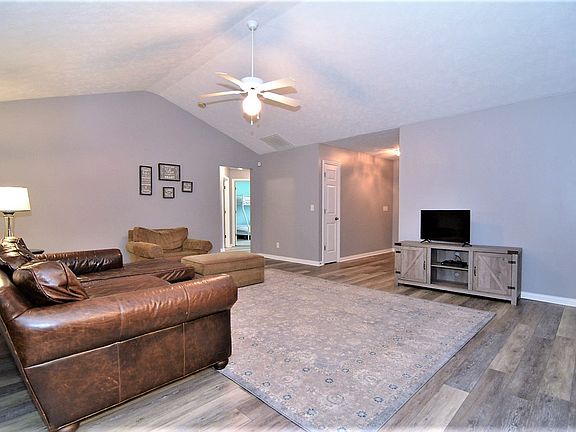 5th image of 2800 Timber Park Dr