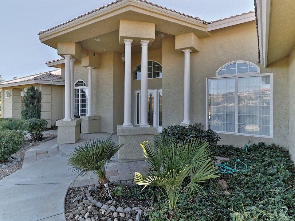1st image of 9889 Desmond Dr