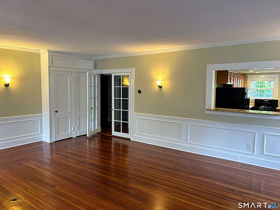 5th image of 158 Cow Hill Rd APT 1