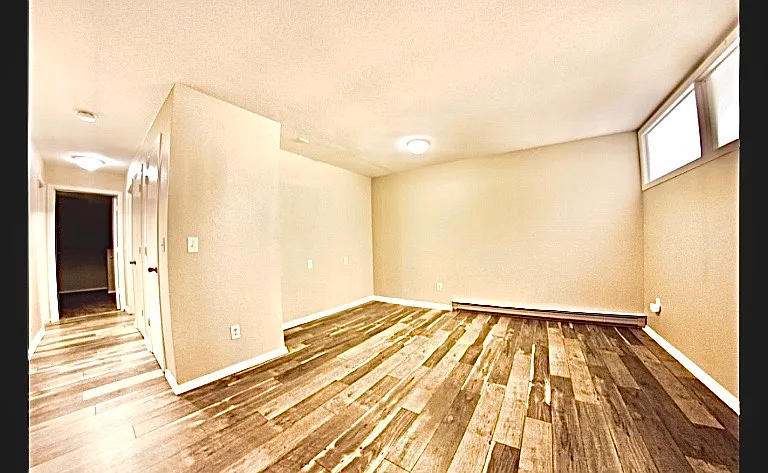 630 S Sherwood St #1 — Photo 4