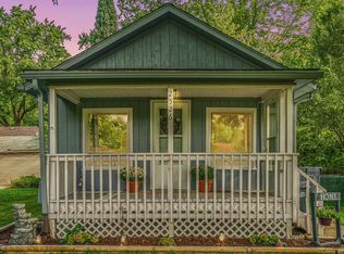 2526 Edgewood Dr, Kalamazoo, MI 49008