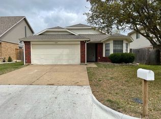 5205 Trailhead Dr, Arlington, TX 76013