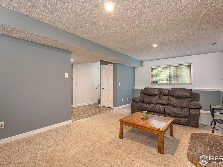 2197 Kennington Ct — Photo 27