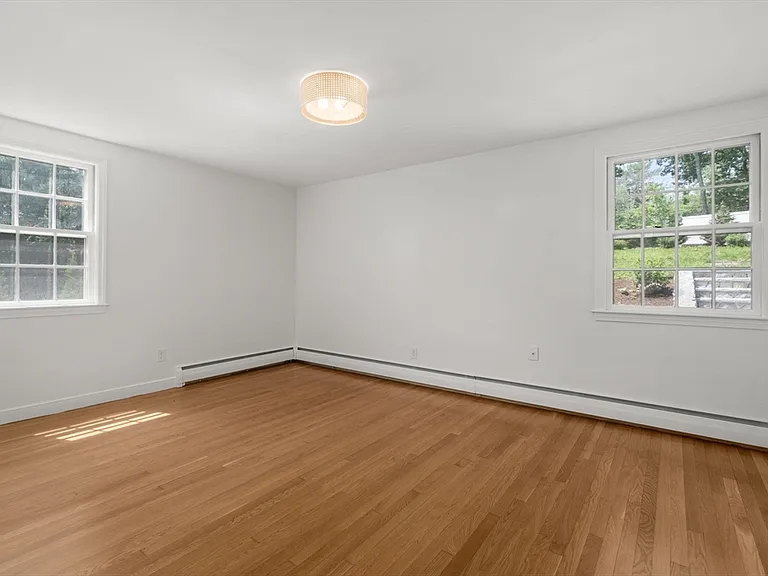 13 Valley Rd — Photo 13
