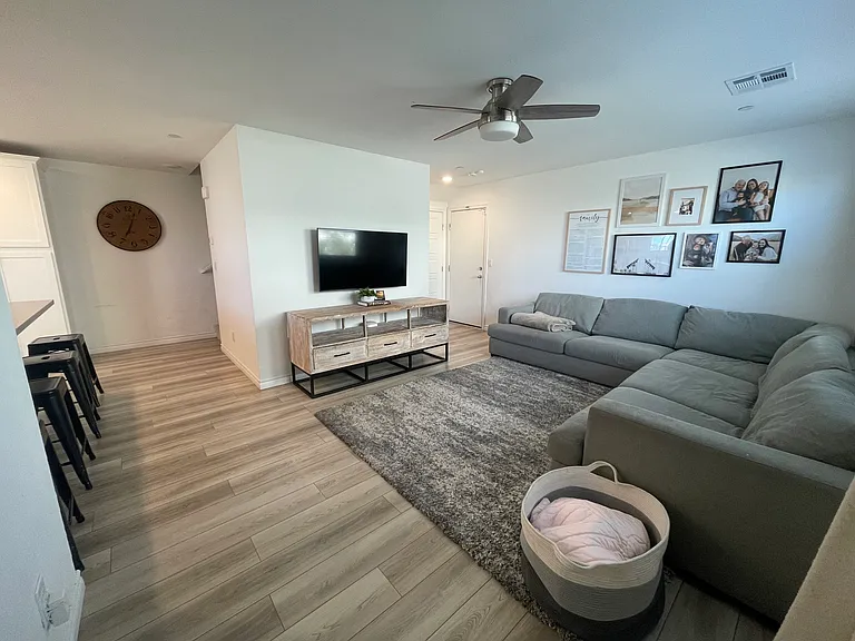 6152 Foxes Dale St — Photo 7