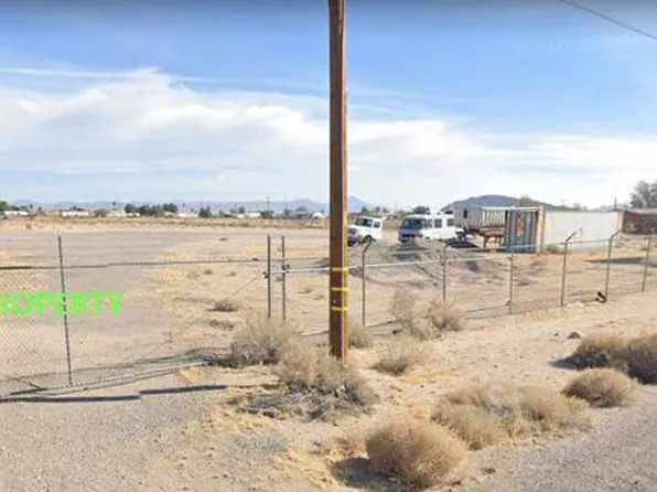56815 Stadium Way #8, Baker, CA 92309