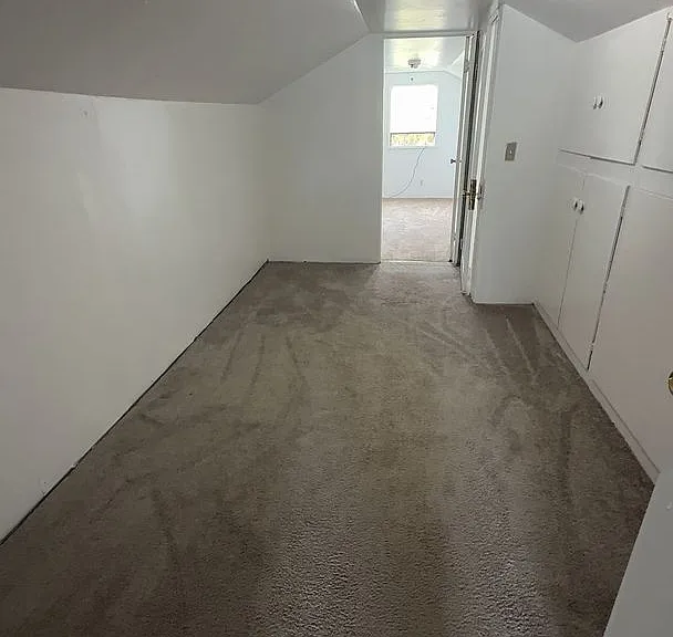 122 N West Blvd — Photo 20