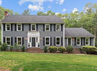 88 Carlton Ln, North Andover, MA 01845