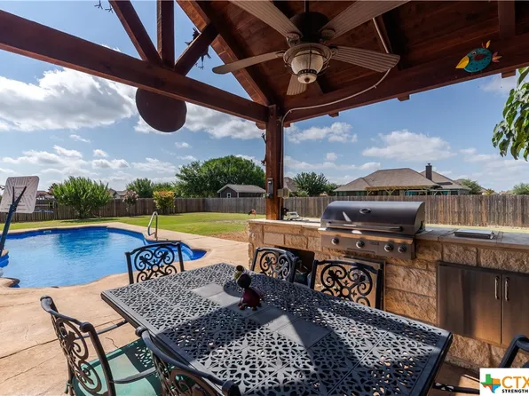 1459 Emily Ln, Seguin, TX 78155