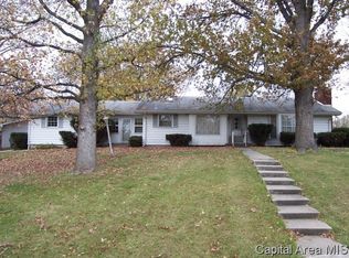 6 Hackney Ln, Springfield, IL 62702