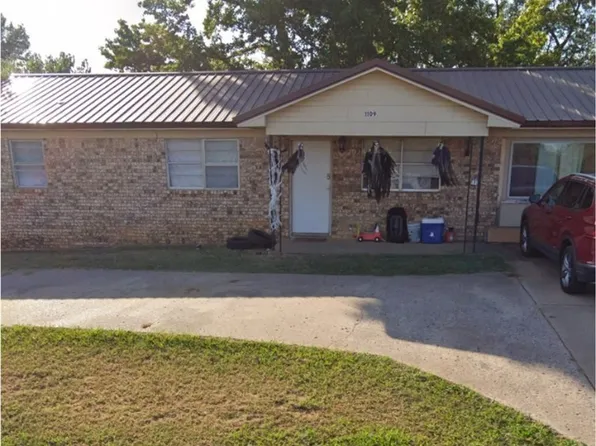 1109 N Maple St, Sallisaw, OK 74955
