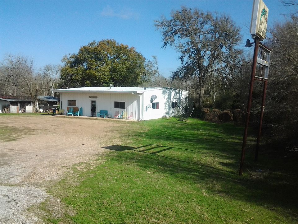 2nd image of 3214 W State Highway 159