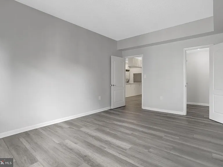 1211 S Eads St #1203 — Photo 18