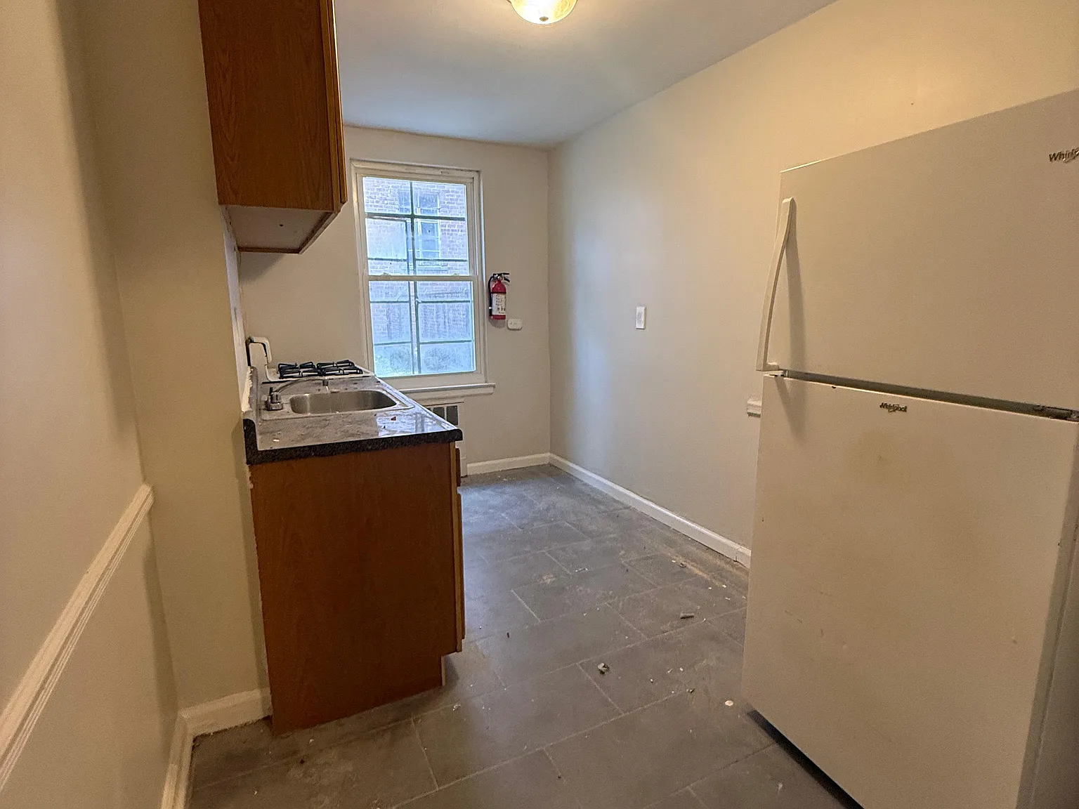 103 Chancellor Ave — Photo 2
