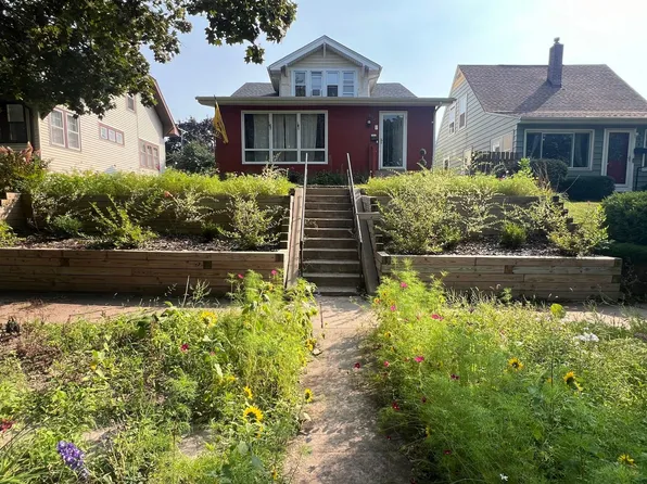 902 Hyacinth Ave E, Saint Paul, MN 55106