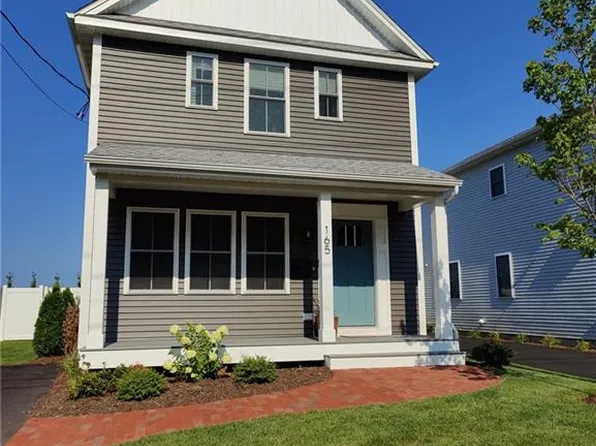 165 Graystone St, Warwick, RI 02886