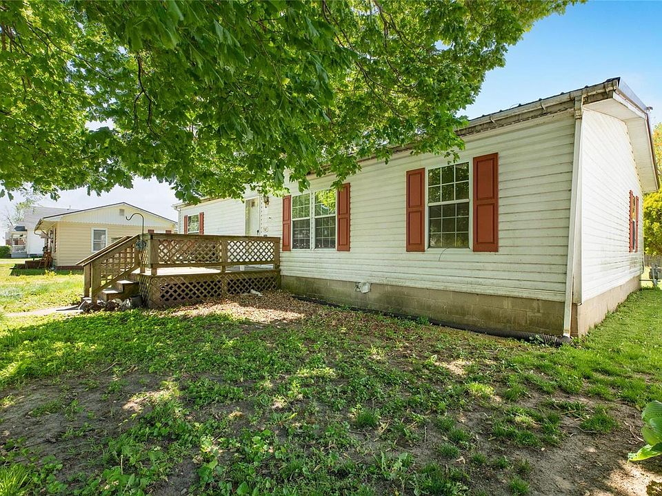 226 E Franklin St, Roodhouse, IL 62082 Zillow