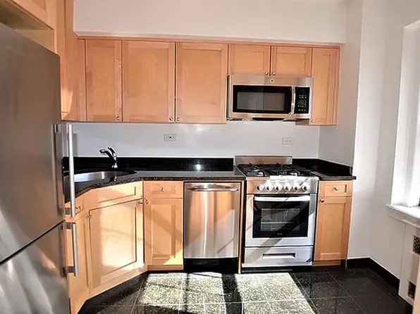 95 Christopher Street image 3 of 3