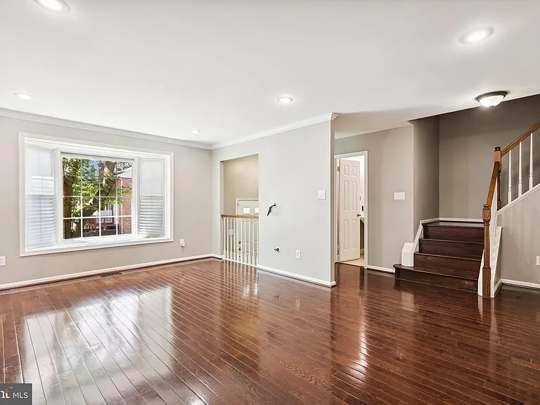 10150 Village Knolls Ct — Photo 2